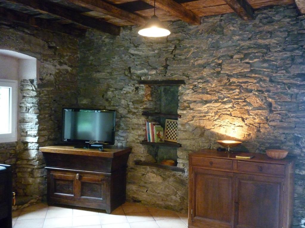 Villa Casa Valentini à Quercitello Extérieur photo